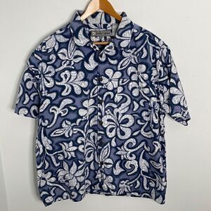 Point Zero 💯 cotton button down Hawaiian shirt.  Size Large.